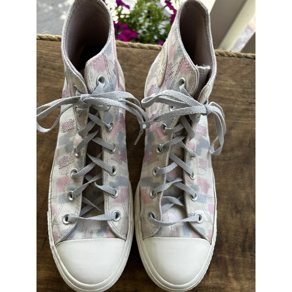 Converse Chuck Taylor All Star Hi Womens 10 Gray Pink Camo High Top Sneakers